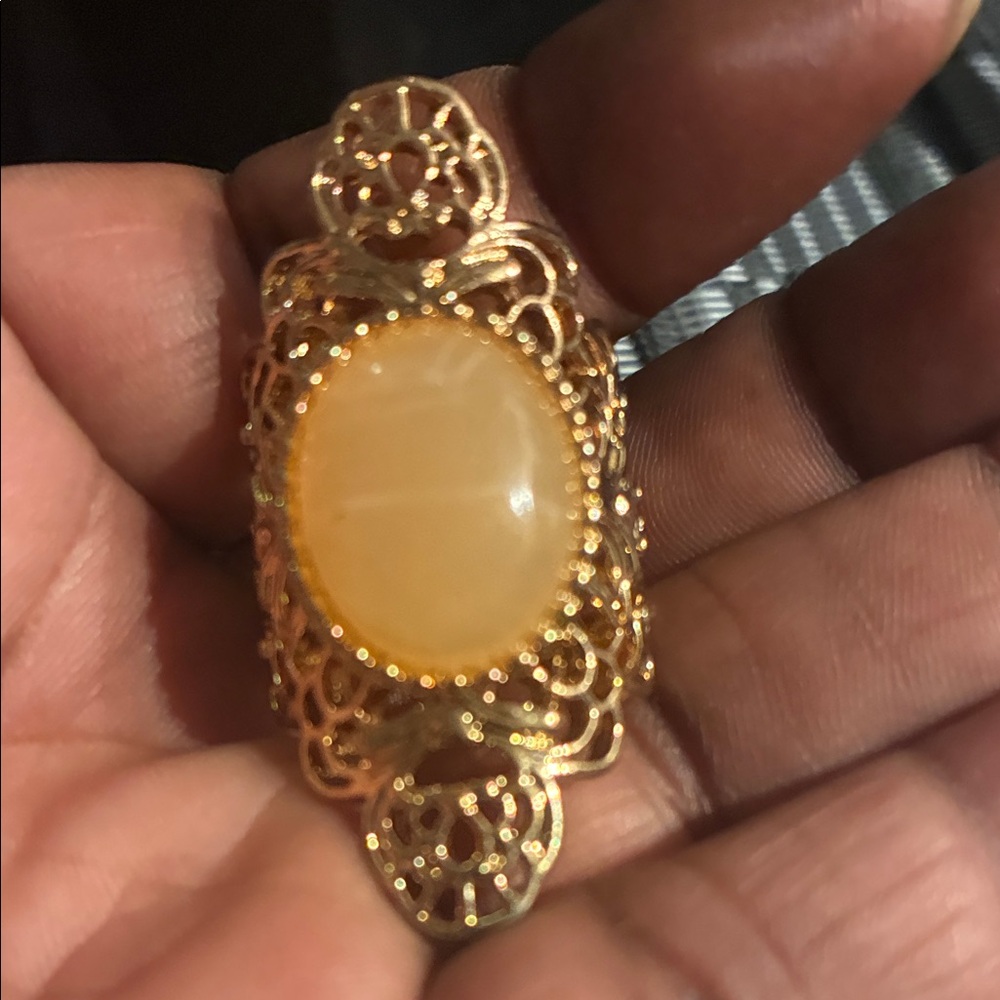 Gold Filigree Ring - Picture 4 of 4